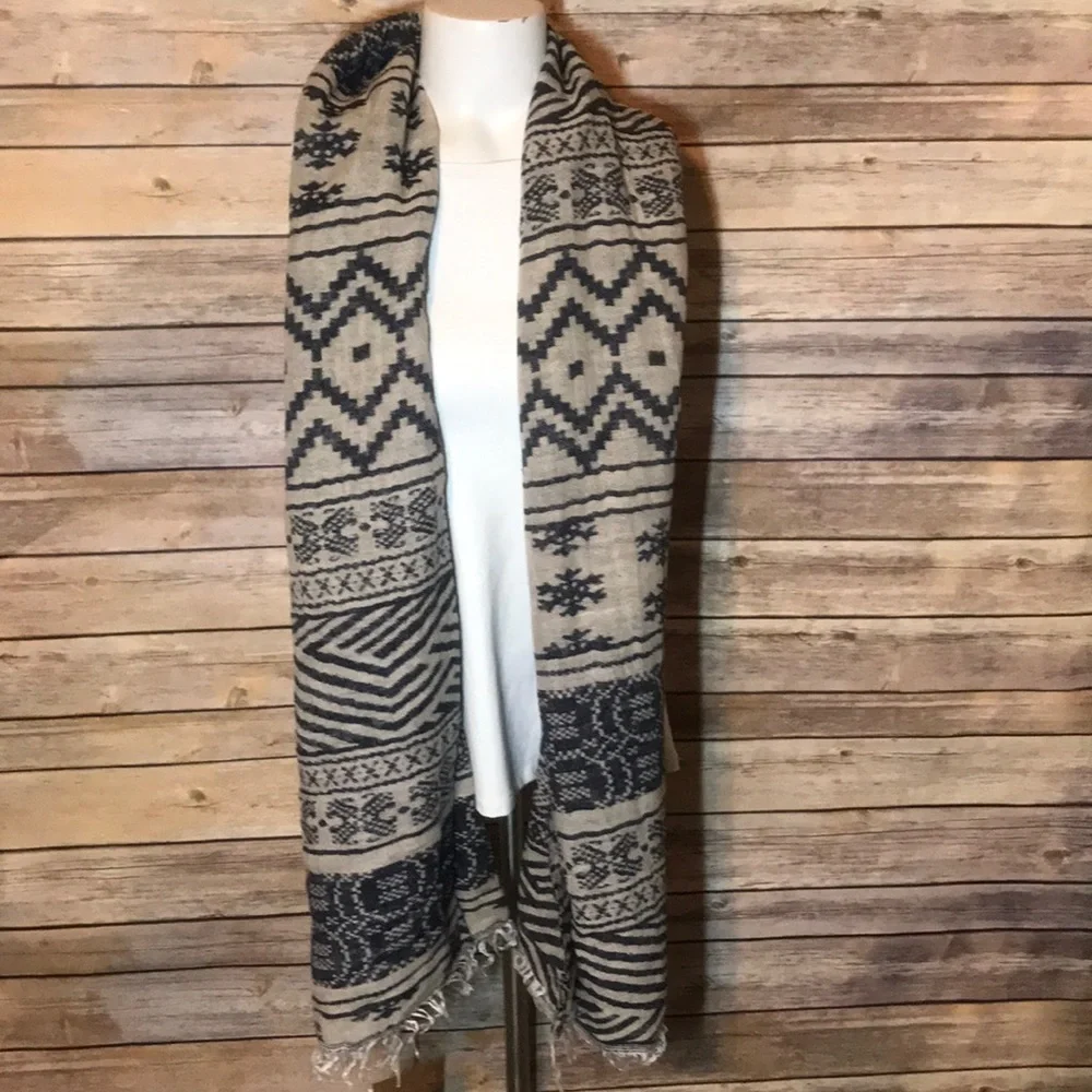 Look by M scarf